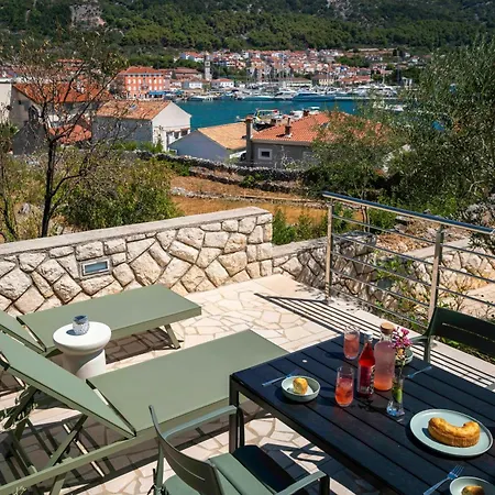 Marina - Sea View קרס